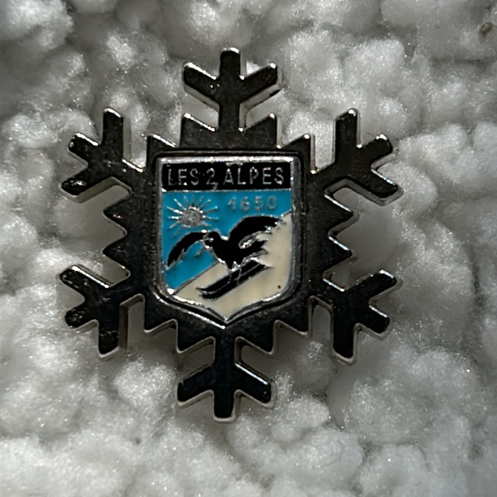 Vtg Snowflake Ski Pin